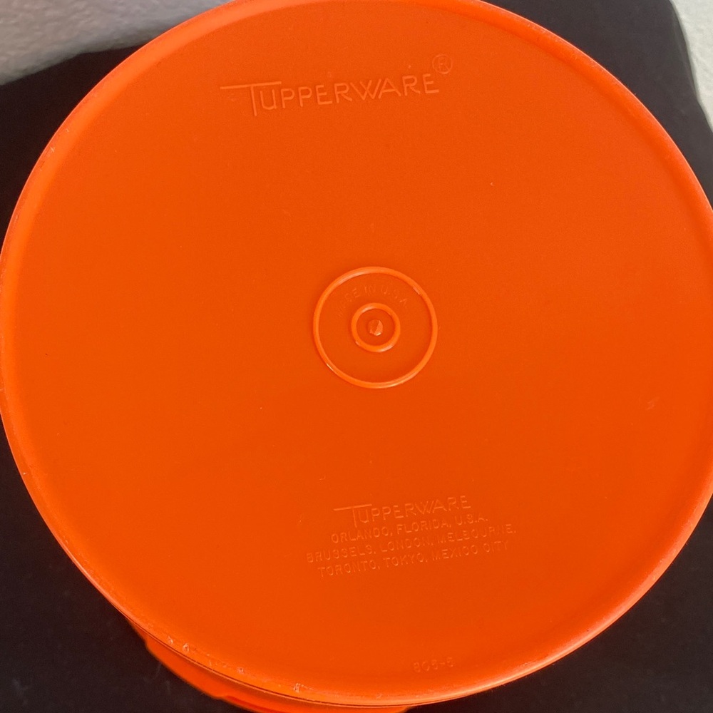 Tupperware Orange Food Storage Containers - Picture 6 of 6